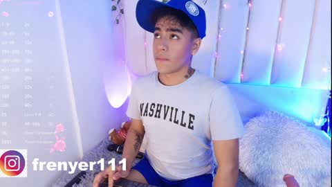 Snapshot of king_azahell chatting on January 2025 03:48:01 AM king help me reach 100 likes online show from January 2025 03:48:01 AM