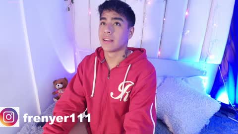 Snapshot of king_azahell chatting on January 2025 01:56:02 AM king help me reach 100 likes online show from January 2025 01:56:02 AM