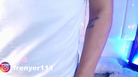 Snapshot of king_azahell chatting on January 2025 04:59:01 AM king help me reach 100 likes online show from January 2025 04:59:01 AM