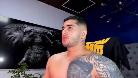 Angel Falconer online show from January 2026 02:16:01 AM