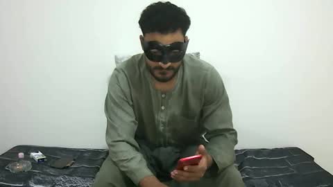 Snapshot of king_of_arabians chatting on June 2026 12:32:02 AM king_of_arabians online show from June 2026 12:32:02 AM