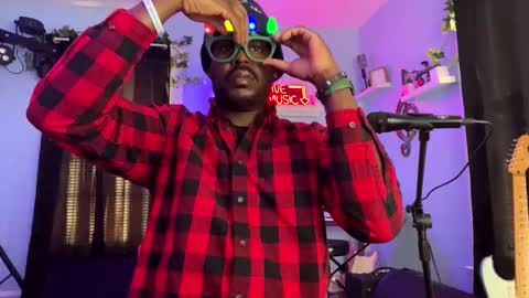 KC online show from December 2024 09:19:01 PM