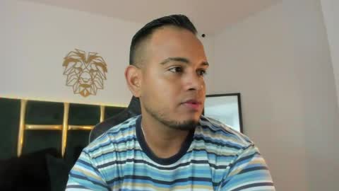 kingg_jay online show from May 2026 12:02:02 PM