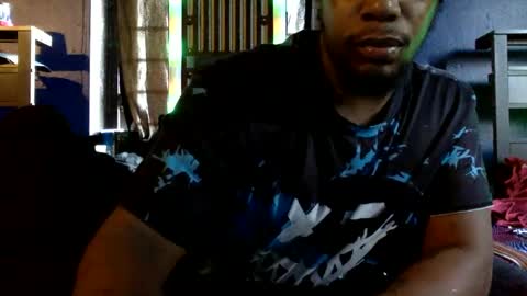 Snapshot of kinglibra420 chatting on January 2025 04:00:02 PM loyal fuck online show from January 2025 04:00:02 PM