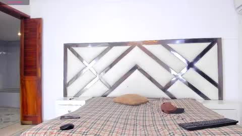 kingmaverickx online show from April 2026 02:15:02 AM