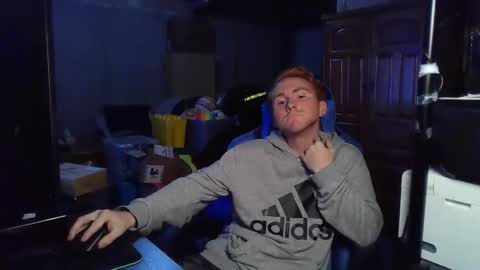 Snapshot of kingoffootfetish chatting on October 2025 06:10:01 AM Master King Tommy online show from October 2025 06:10:01 AM