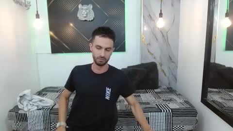 KING  online show from March 2026 02:02:01 AM