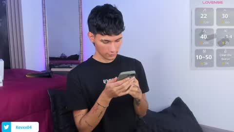Snapshot of kingparker1 chatting on May 2026 03:03:02 AM A L E X online show from May 2026 03:03:02 AM