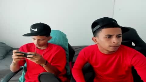 DOMINANT ALPHA KINGS online show from April 2026 08:09:02 PM