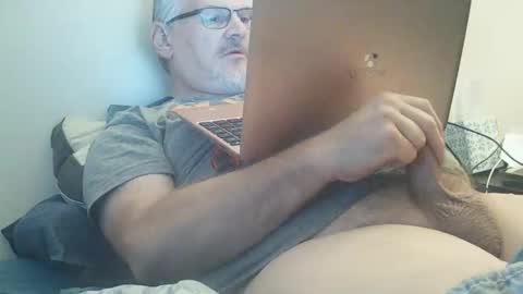 kingtongue10 online show from January 2026 01:27:02 PM