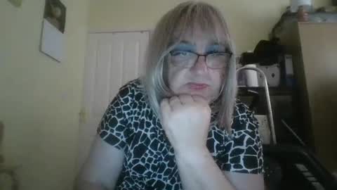 Cynthia Pvc lips online show from July 2026 07:35:02 PM