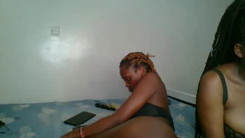 kinky_aria online show from September 2025 02:28:02 PM