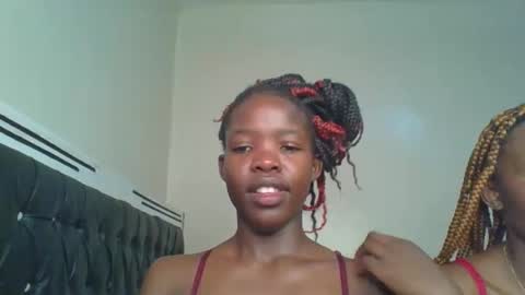 kinky_aria online show from September 2025 07:17:01 PM