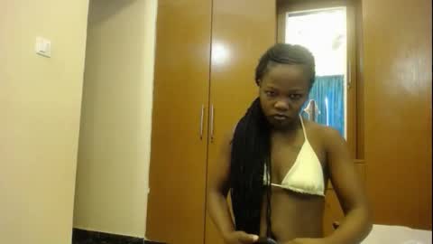 Pixie online show from September 2025 01:05:02 PM