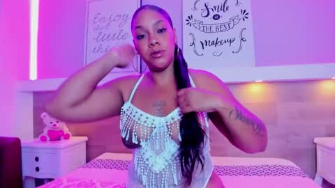 Snapshot of kinky_thifanny chatting on March 2026 11:38:01 AM Thifanny online show from March 2026 11:38:01 AM