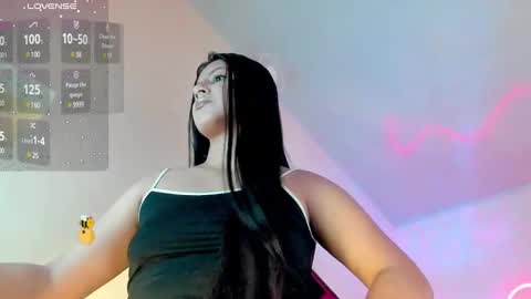 Snapshot of kinky_yeyns chatting on February 2025 11:26:02 PM kinky yeyns online show from February 2025 11:26:02 PM