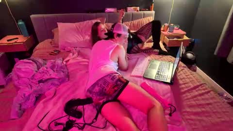Snapshot of kinkyblinders chatting on October 2025 10:38:02 AM Kinkyblinders online show from October 2025 10:38:02 AM