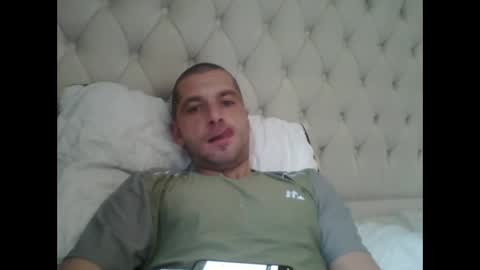 kinkycouple147 online show from April 2026 04:23:02 PM