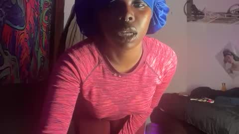 Snapshot of kinkycoupleinteracial chatting on May 2026 01:56:01 AM interracialfacial online show from May 2026 01:56:01 AM