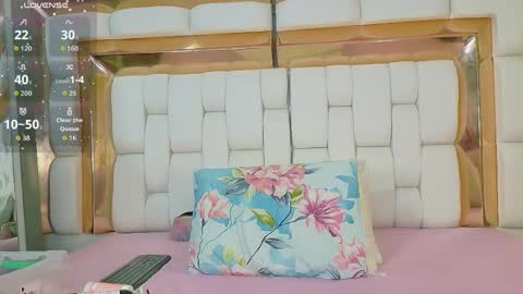 MISS RYN  online show from April 2026 11:51:02 AM