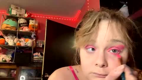 kinkyivy99 online show from April 2026 02:23:01 AM