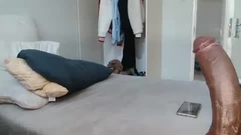 kinkyj_ online show from November 2025 01:00:02 PM