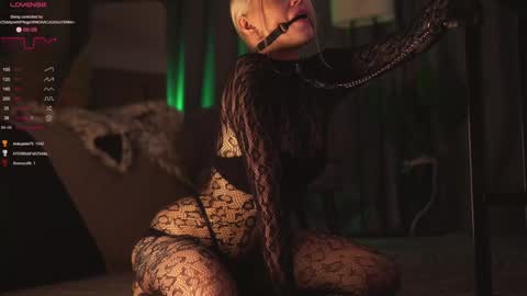 kinkylina_ online show from December 2024 10:50:01 AM