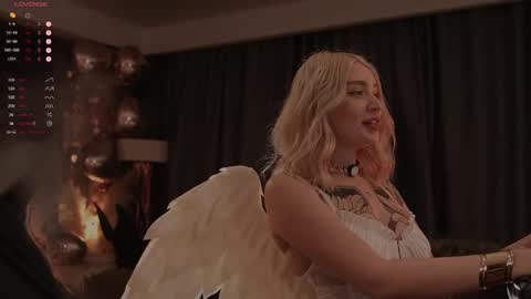 kinkylina_ online show from February 2025 11:53:01 AM