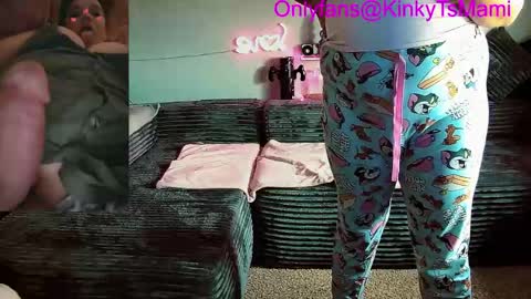 kinkytsmami online show from May 2026 06:27:02 PM