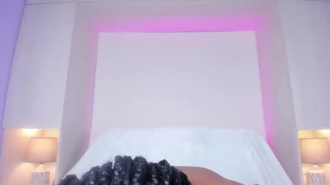 Snapshot of kiomarabaker chatting on October 2025 04:02:02 AM M A R A online show from October 2025 04:02:02 AM