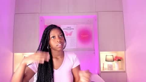 Snapshot of kiomarabaker chatting on October 2025 12:15:01 PM M A R A online show from October 2025 12:15:01 PM