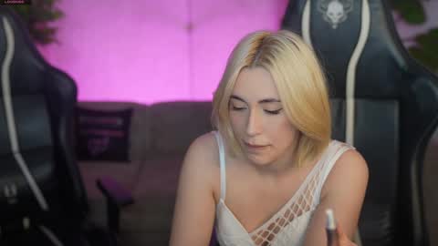 Sweet girls online show from April 2026 02:31:01 PM