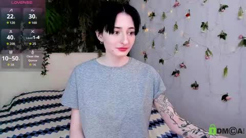 Kira online show from May 2026 09:23:01 PM