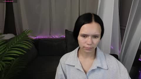 Snapshot of kira_bliss_ chatting on June 2026 01:37:01 AM kira_bliss_ online show from June 2026 01:37:01 AM