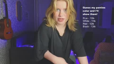 Snapshot of kira_citro chatting on September 2025 10:09:02 PM Kira NEXT STREAM December 4 5pm CET 11am EST online show from September 2025 10:09:02 PM