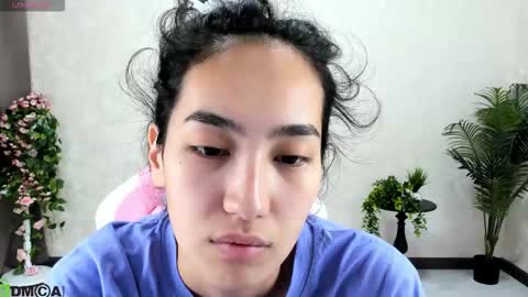 Snapshot of kira_lilian chatting on October 2025 02:01:01 AM Aura online show from October 2025 02:01:01 AM