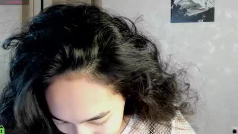 Aura online show from December 2025 04:21:01 AM