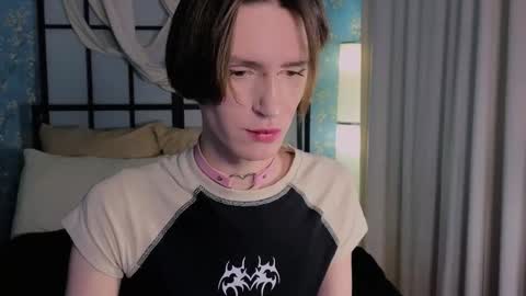 Snapshot of kira_long chatting on October 2025 01:01:02 PM MADI online show from October 2025 01:01:02 PM