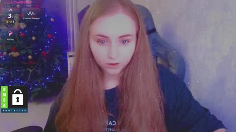 Snapshot of kira_love_sleep chatting on January 2025 03:43:01 PM you know thumb up me please its important online show from January 2025 03:43:01 PM