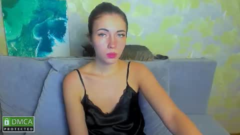 Kira  online show from December 2025 06:45:01 PM