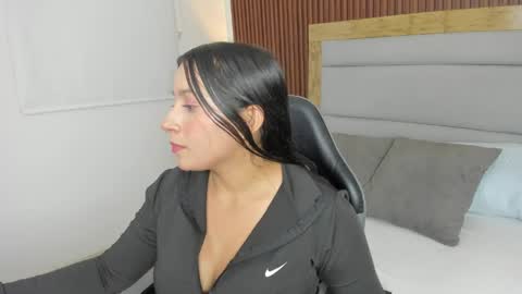 K I R A online show from March 2026 02:40:02 PM