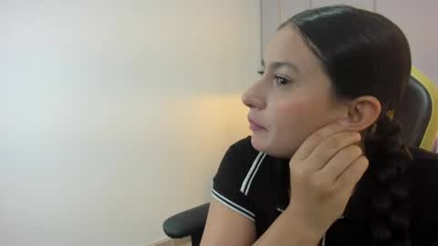 K I R A online show from April 2026 11:16:01 AM