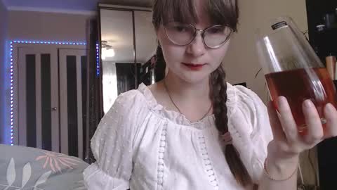 Snapshot of kiragoldens chatting on September 2025 07:01:02 AM KiraGoldens online show from September 2025 07:01:02 AM