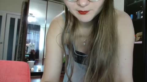 Snapshot of kiragoldens chatting on November 2025 06:26:02 AM KiraGoldens online show from November 2025 06:26:02 AM