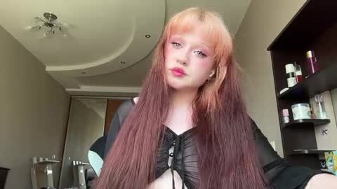 kirakim_love online show from May 2026 09:48:01 AM
