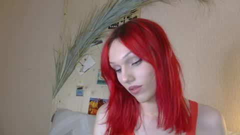 Kira online show from April 2026 07:58:02 PM