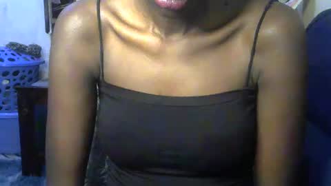 Snapshot of kiranoir1 chatting on October 2025 06:25:01 AM Kira online show from October 2025 06:25:01 AM