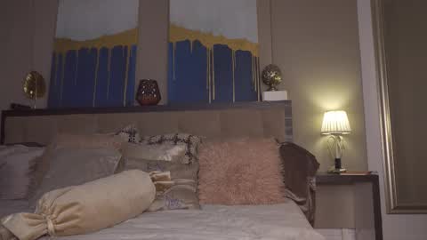 kirasunny online show from September 2025 02:53:02 PM