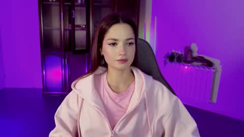 kiravair online show from December 2025 01:20:02 PM