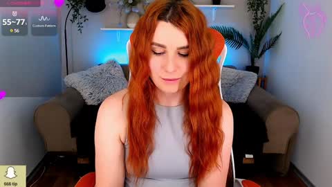 Snapshot of kiraxmoon chatting on January 2025 08:00:01 PM kiraxmoon online show from January 2025 08:00:01 PM